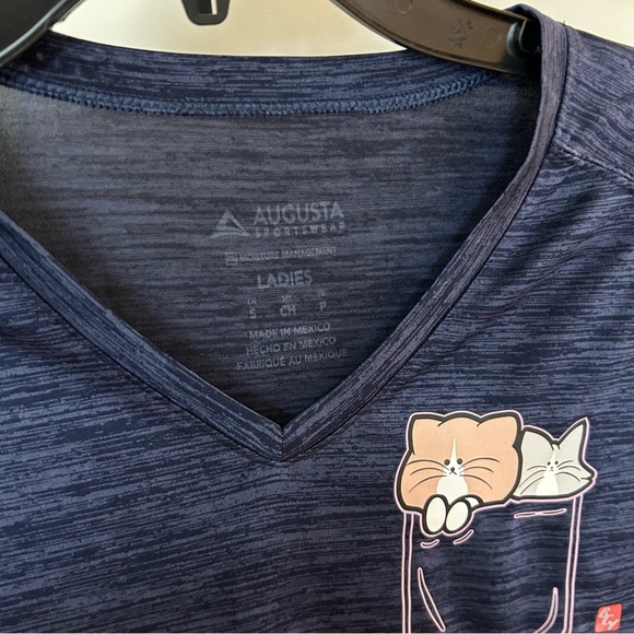 Women’s Quick Dry Cat Pocket Tee - Picture 5 of 10